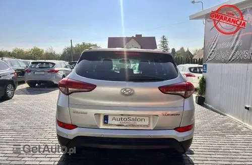 HYUNDAI Tucson 