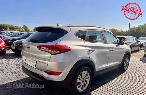 HYUNDAI Tucson 