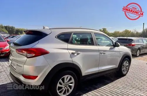 HYUNDAI Tucson 
