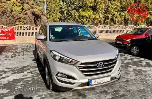 HYUNDAI Tucson 