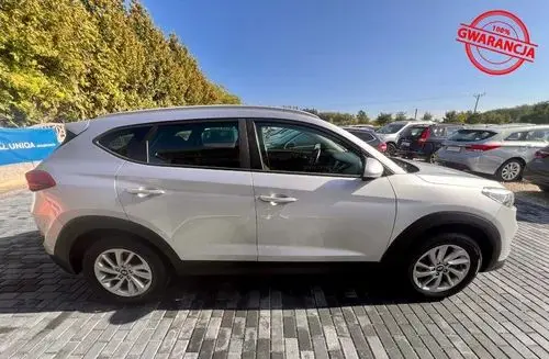 HYUNDAI Tucson 