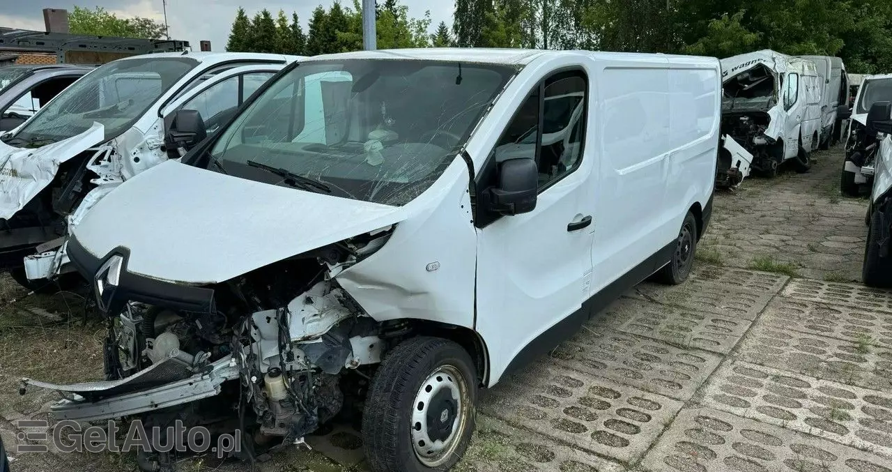 RENAULT Trafic 