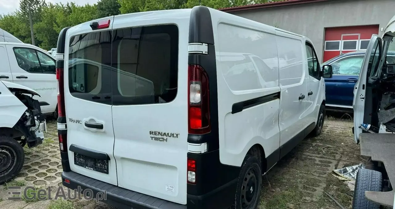 RENAULT Trafic 