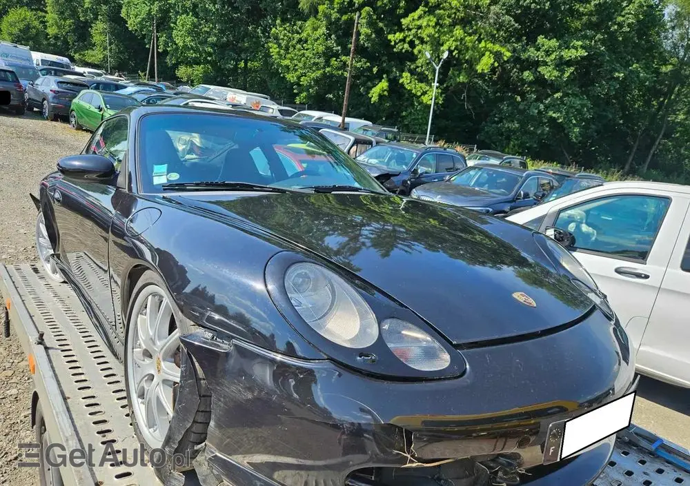 PORSCHE 911 Carrera