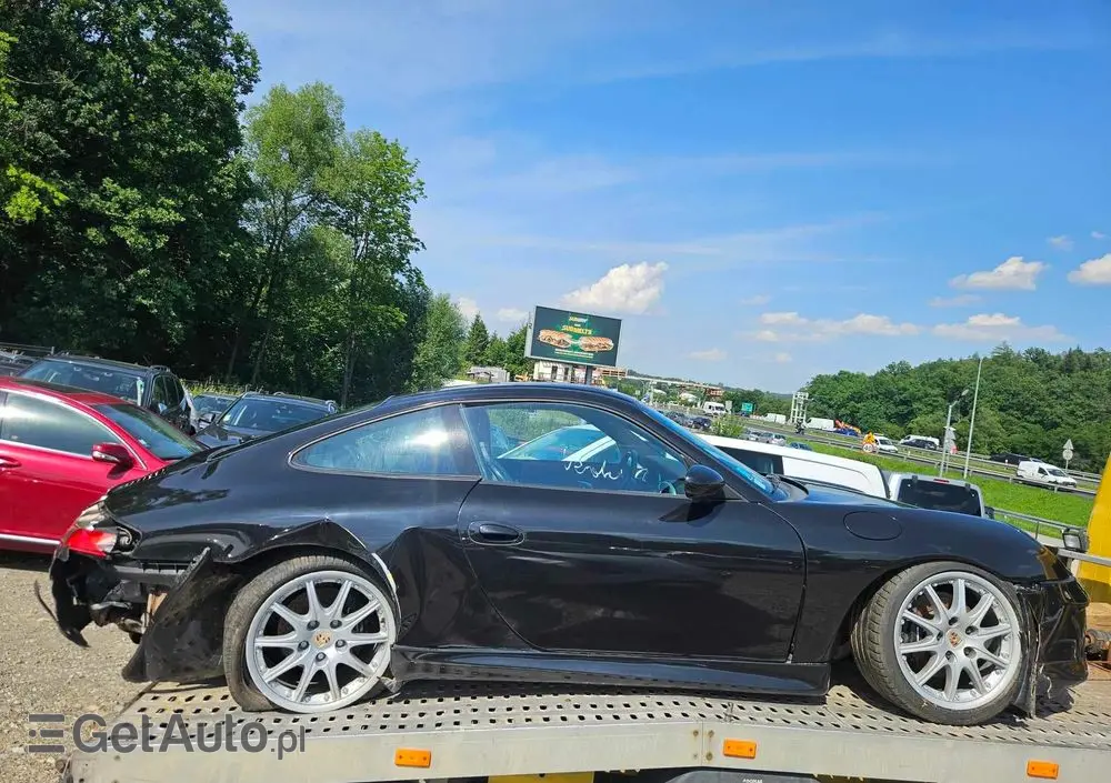 PORSCHE 911 Carrera