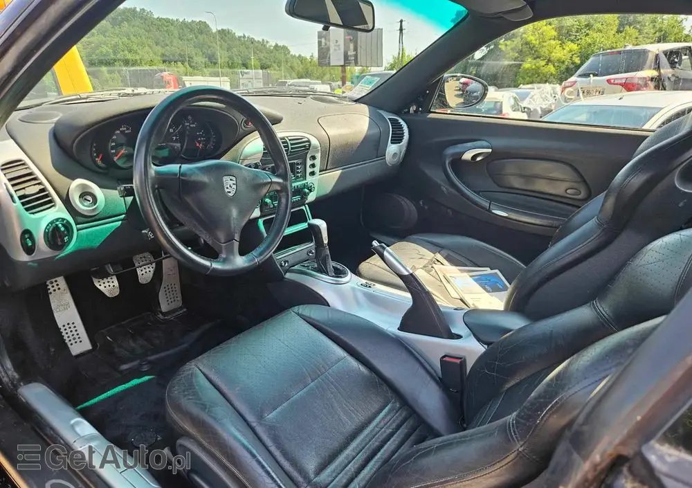 PORSCHE 911 Carrera