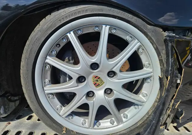 PORSCHE 911 Carrera