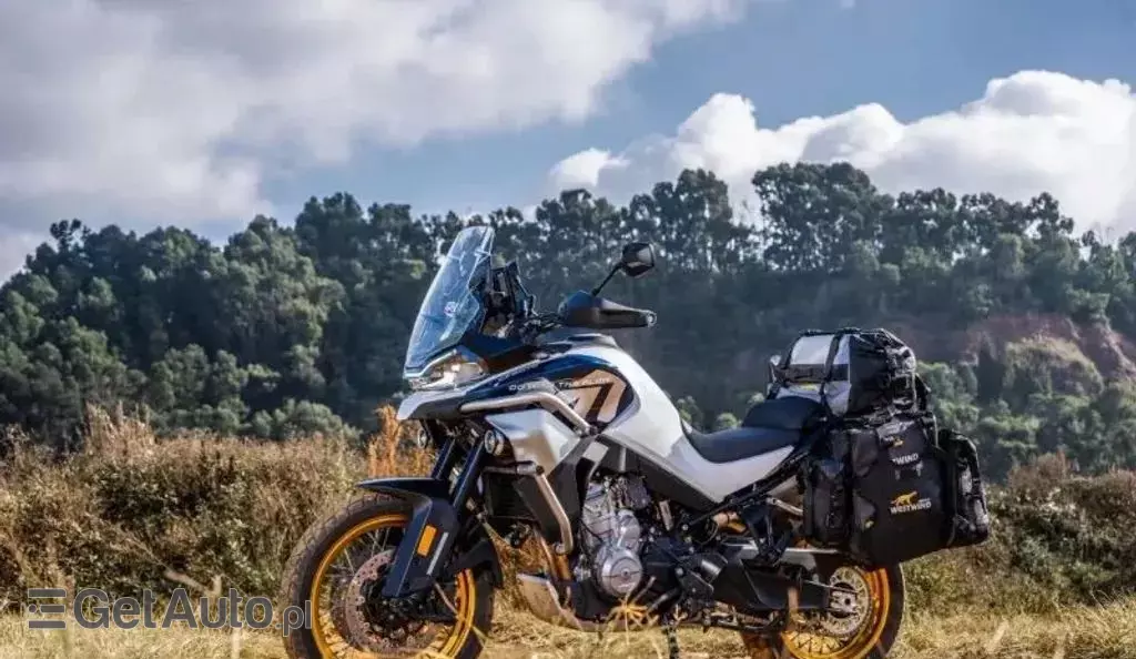 CF MOTO 800 MT Explore 