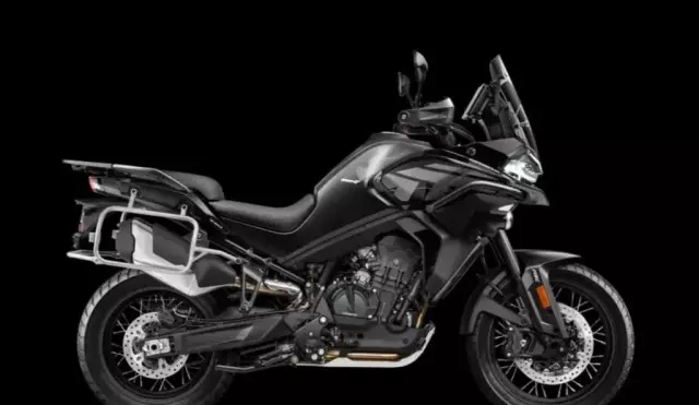 CF MOTO 800 MT Explore 