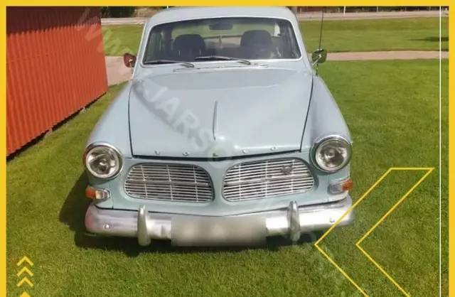 VOLVO  Amazon 