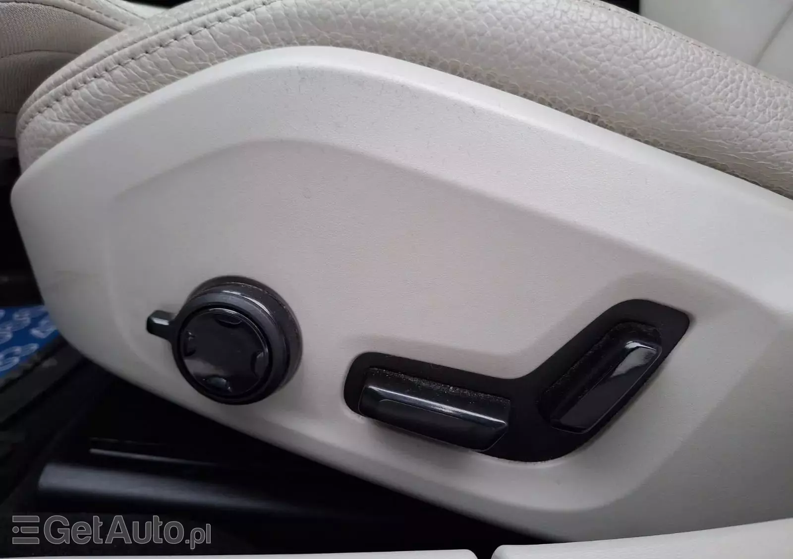 VOLVO V90 B4 D Geartronic Momentum