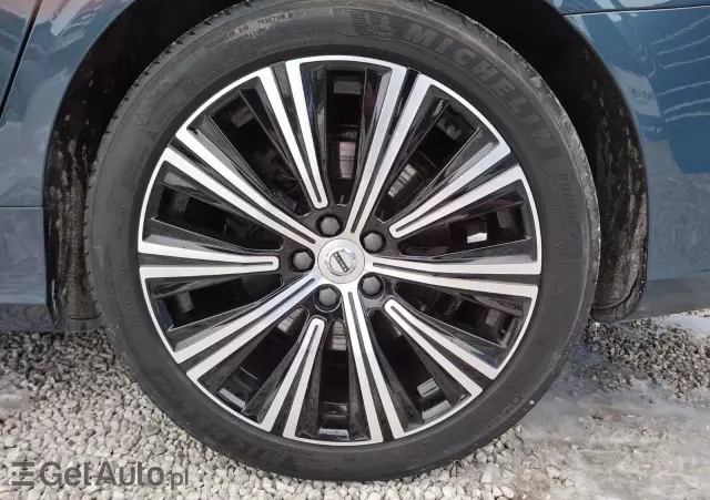 VOLVO V90 B4 D Geartronic Momentum