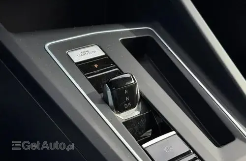 VOLKSWAGEN 2.0 TDI SCR DSG Life 