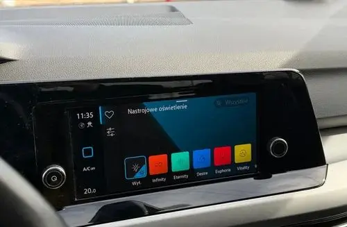 VOLKSWAGEN 2.0 TDI SCR DSG Life 