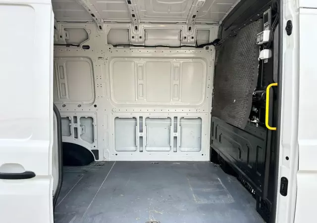 VOLKSWAGEN CRAFTER L2H2 