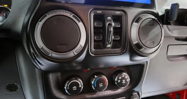 JEEP Wrangler 3.6 Unlim X