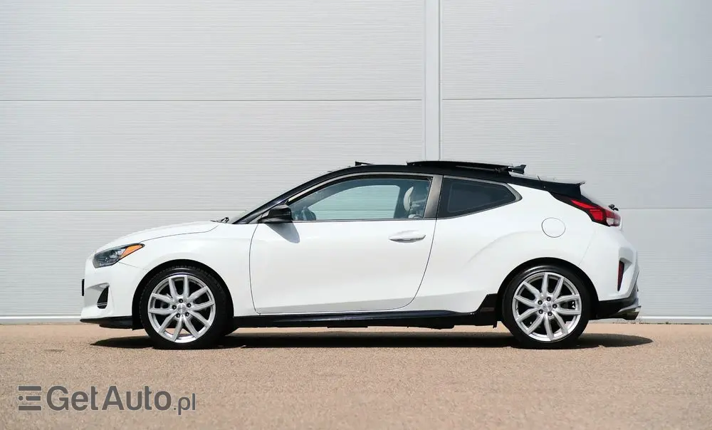 HYUNDAI Veloster 