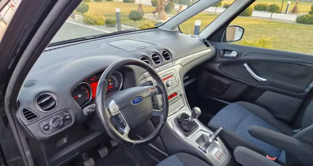 FORD Galaxy 2.0 TDCi Titanium