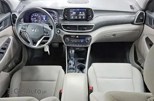 HYUNDAI Tucson 