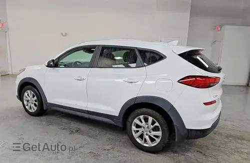 HYUNDAI Tucson 