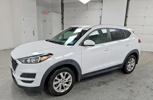 HYUNDAI Tucson 