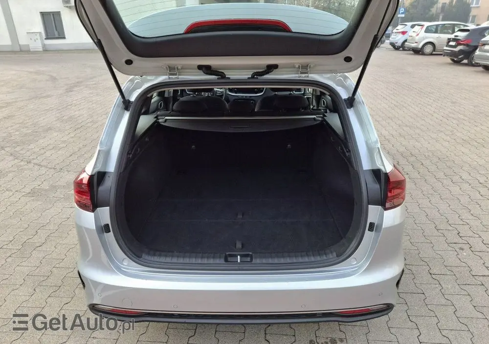 KIA Ceed 1.5 T-GDI M DCT