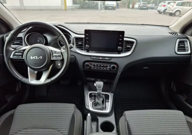 KIA Ceed 1.5 T-GDI M DCT