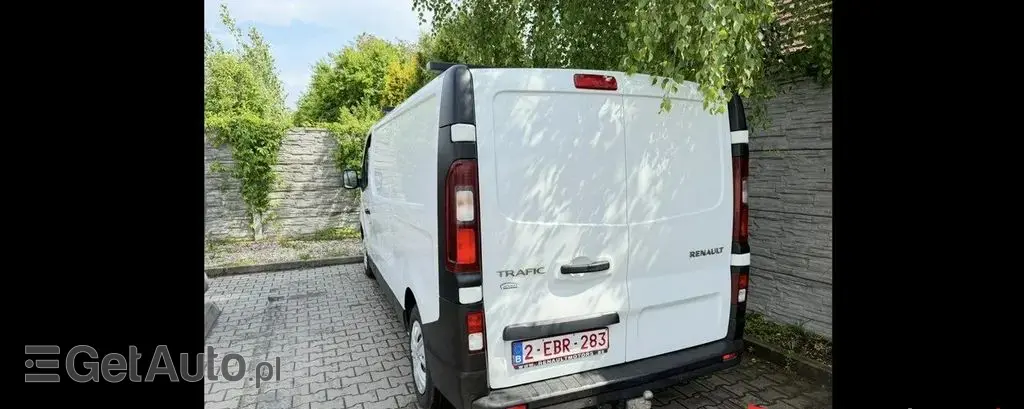RENAULT Trafic 