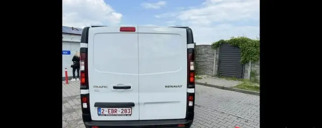 RENAULT Trafic 