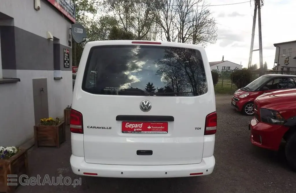 VOLKSWAGEN Caravelle 