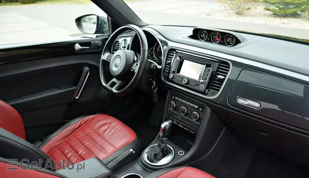 VOLKSWAGEN Beetle 