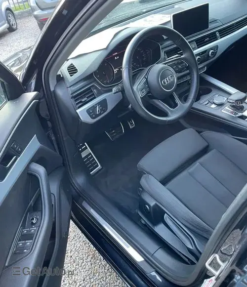 AUDI A4 