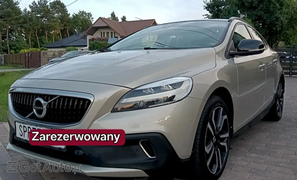 VOLVO V40 Cross Country D3 Drive-E SCR Momentum