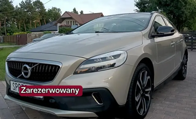 VOLVO V40 Cross Country D3 Drive-E SCR Momentum