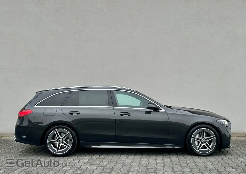 MERCEDES-BENZ Klasa C 220 d 9G-TRONIC AMG Line