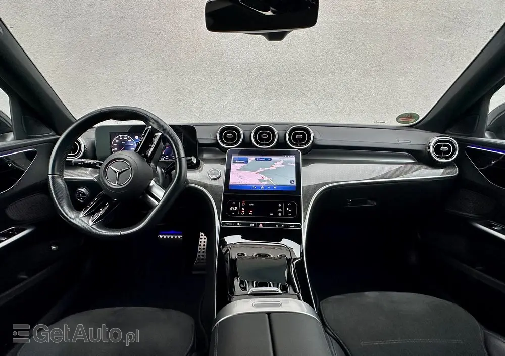 MERCEDES-BENZ Klasa C 220 d 9G-TRONIC AMG Line
