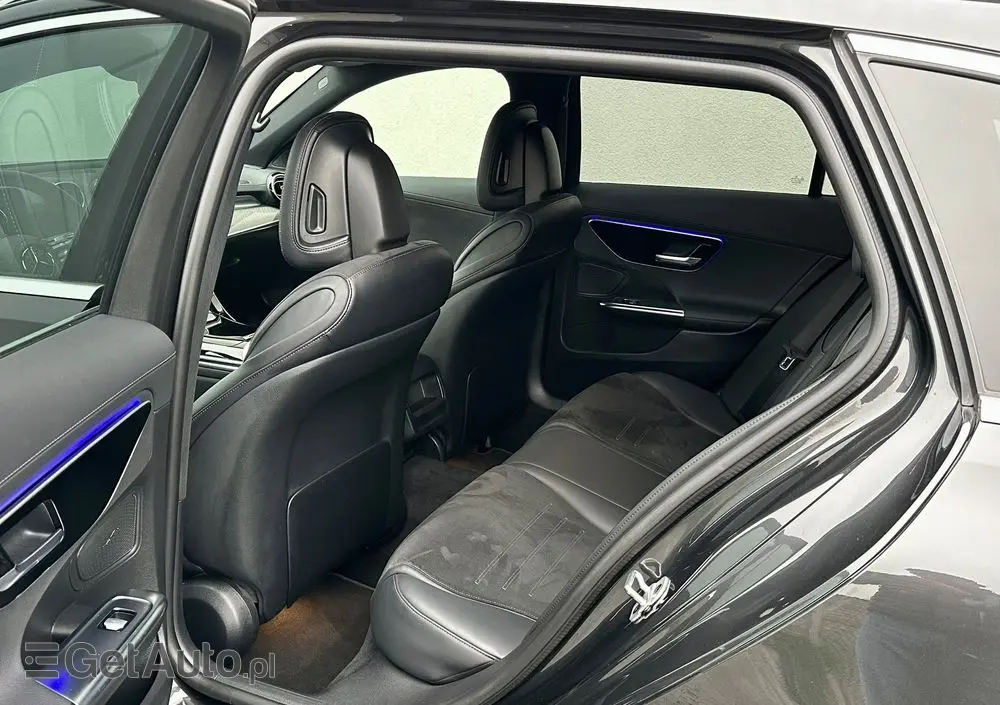 MERCEDES-BENZ Klasa C 220 d 9G-TRONIC AMG Line