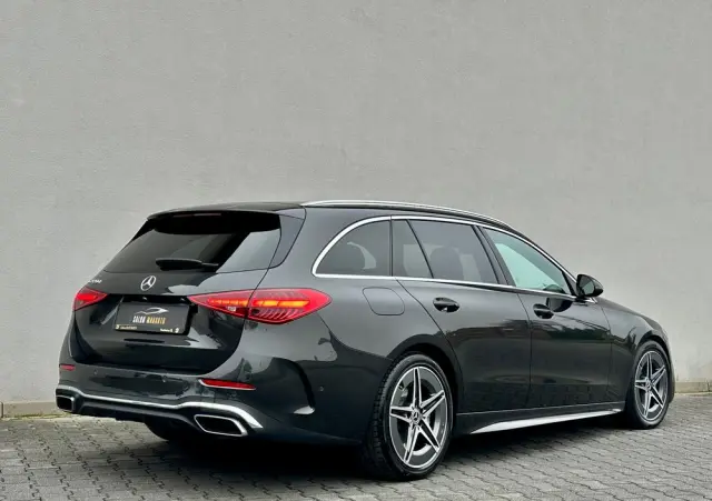 MERCEDES-BENZ Klasa C 220 d 9G-TRONIC AMG Line