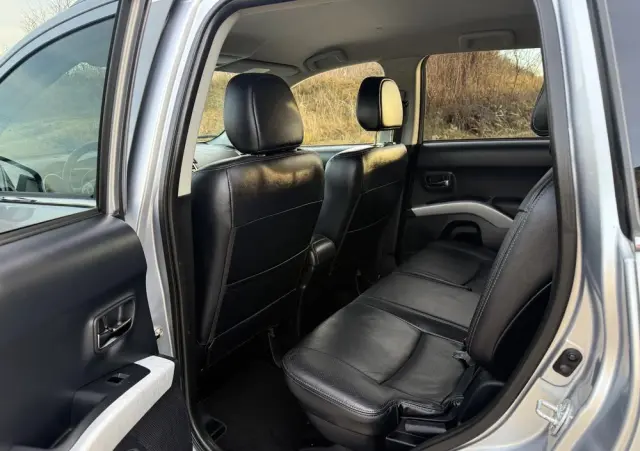 CITROËN C-Crosser 2.4 Exclusive