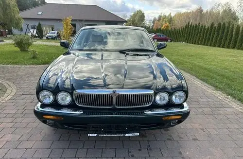 JAGUAR XJ 