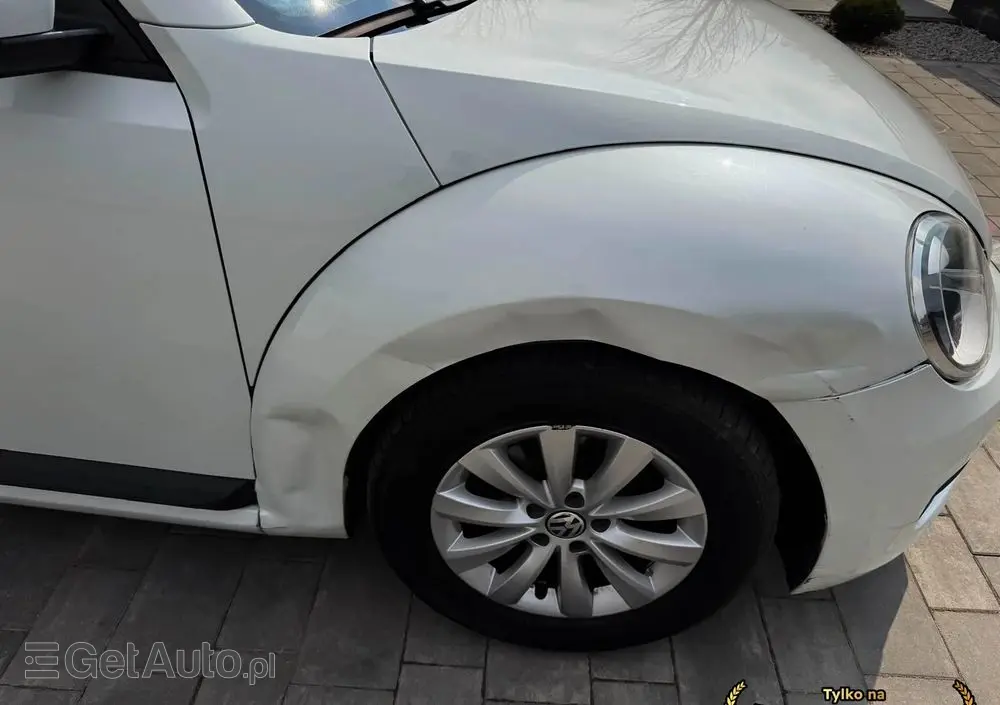 VOLKSWAGEN Beetle 