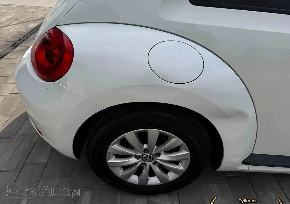 VOLKSWAGEN Beetle 