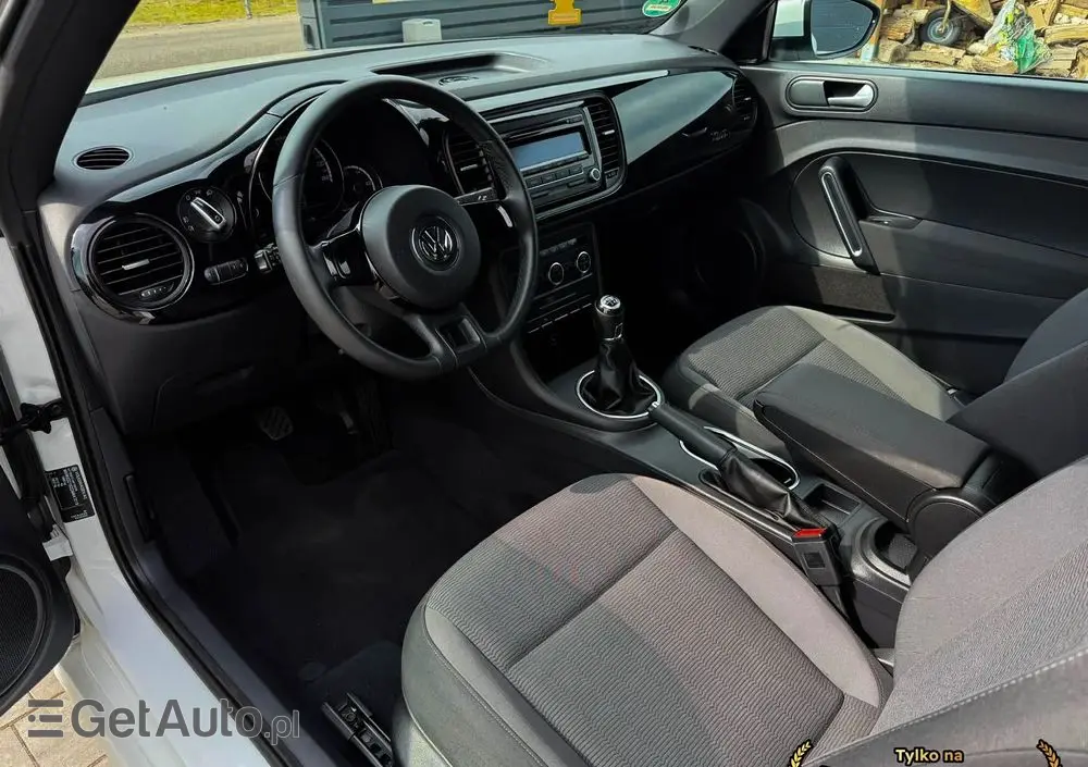 VOLKSWAGEN Beetle 