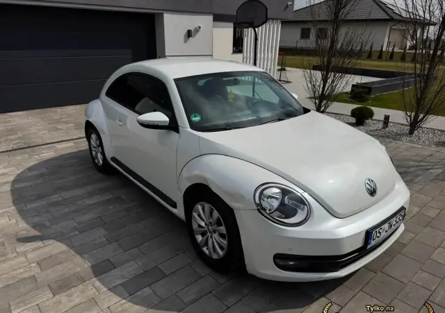 VOLKSWAGEN Beetle 
