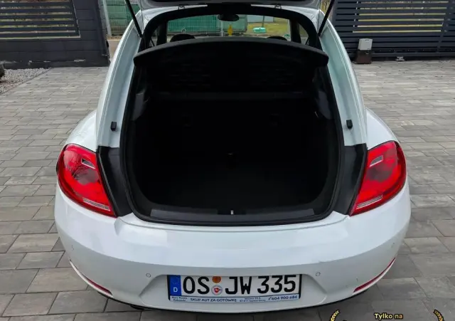 VOLKSWAGEN Beetle 