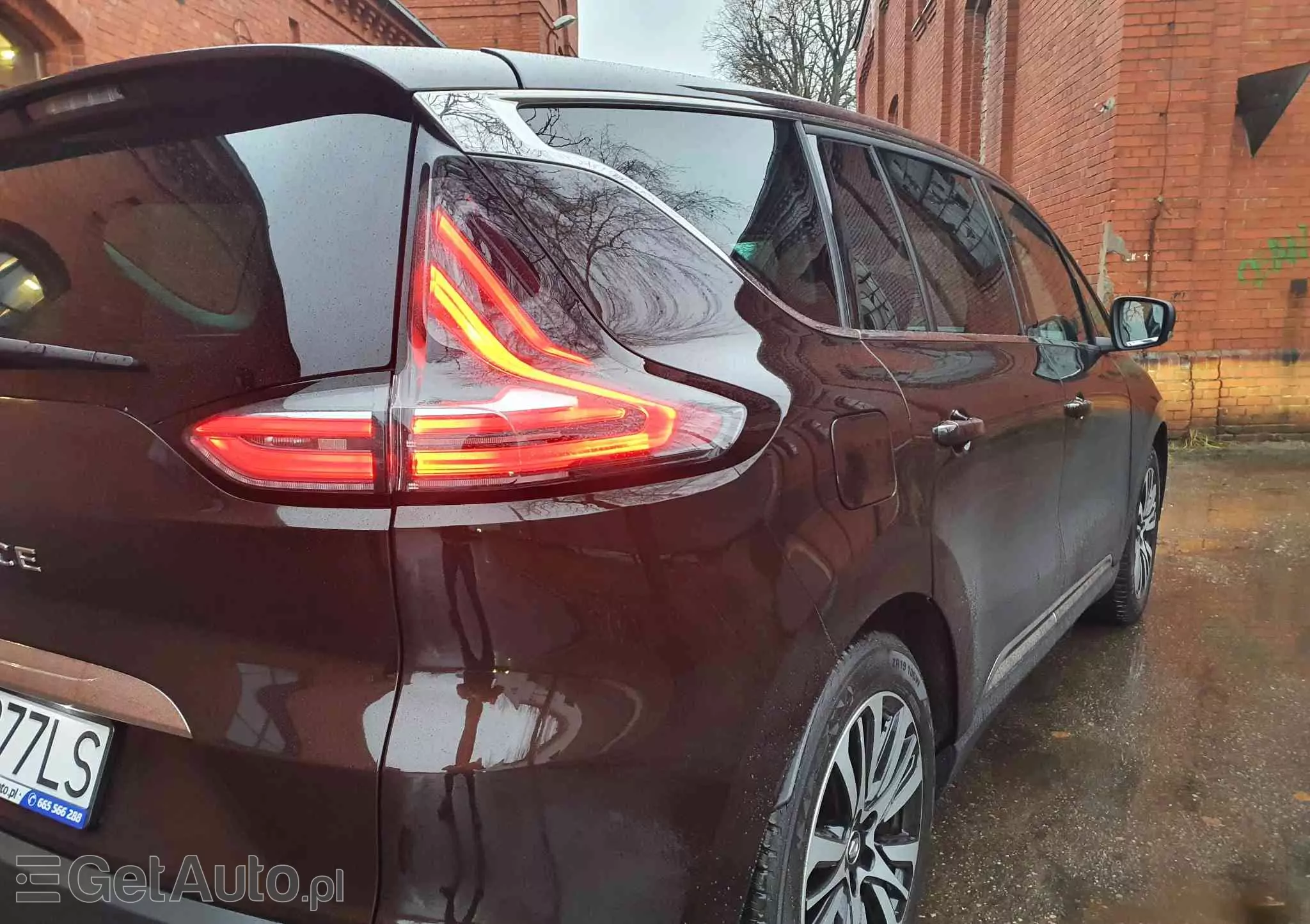 RENAULT Espace 1.6 dCi Energy Initiale Paris EDC 7os