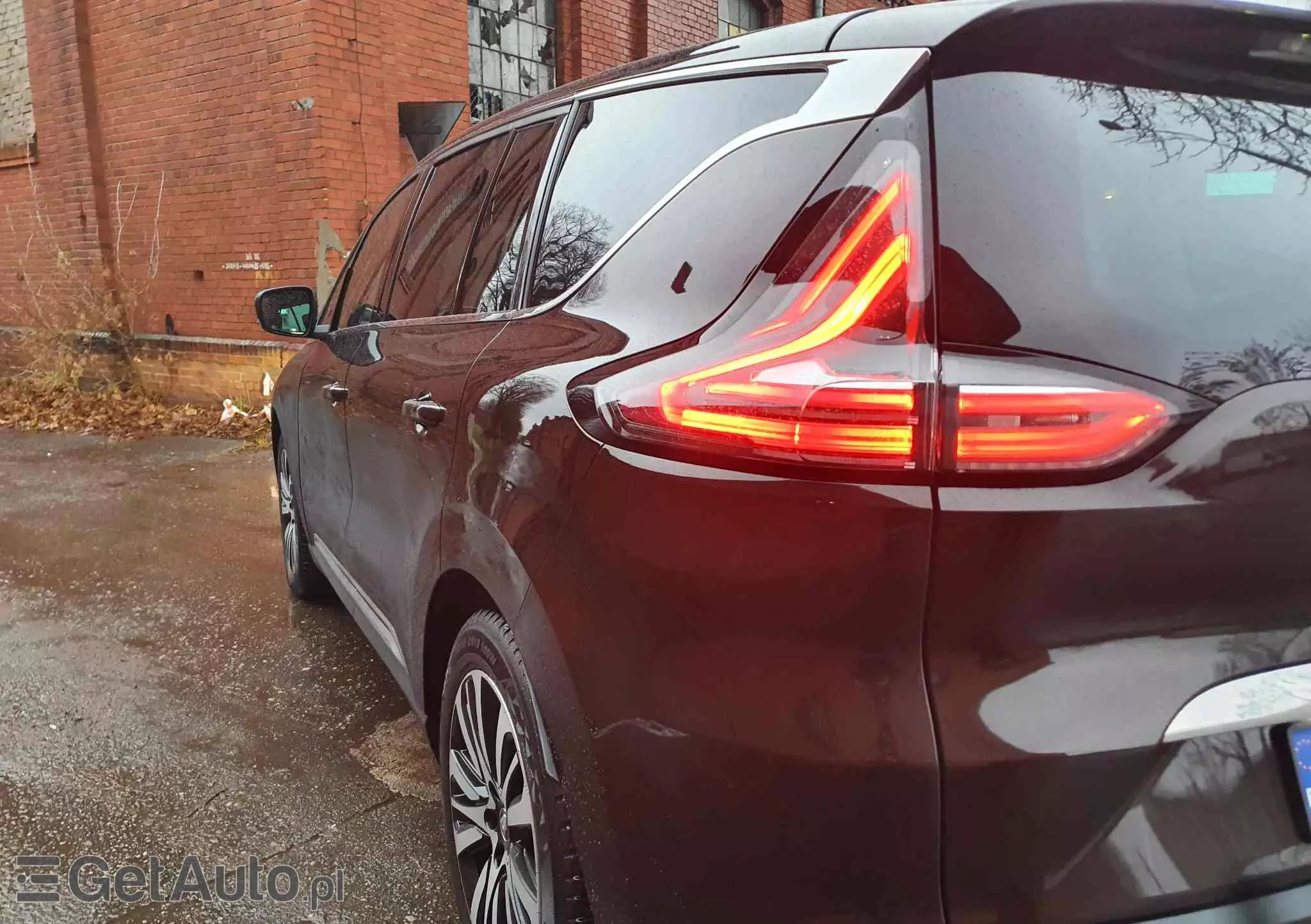 RENAULT Espace 1.6 dCi Energy Initiale Paris EDC 7os