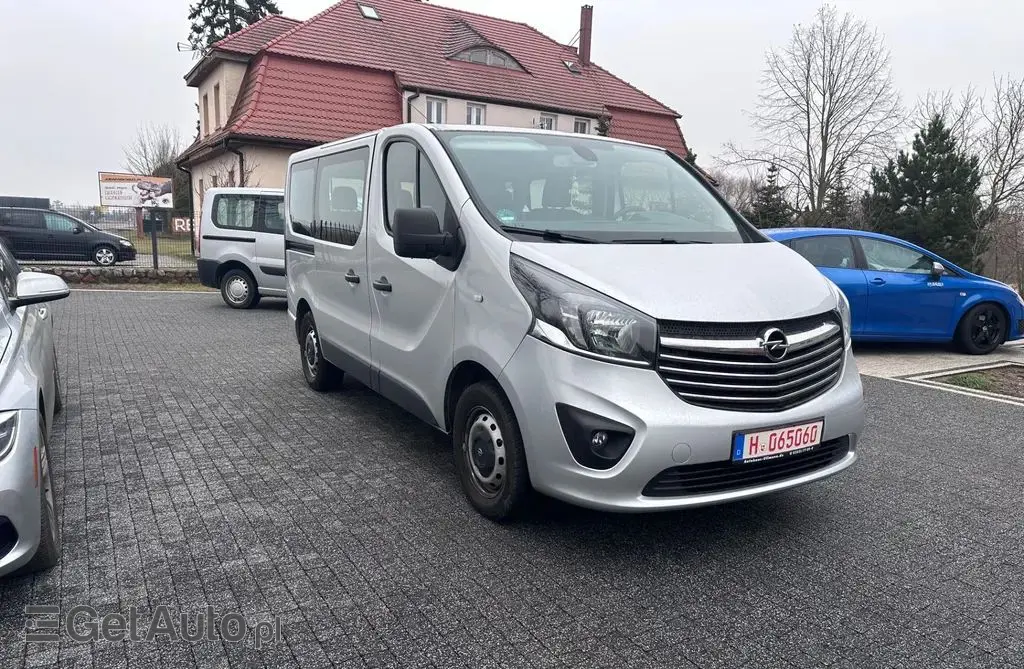 OPEL Vivaro 