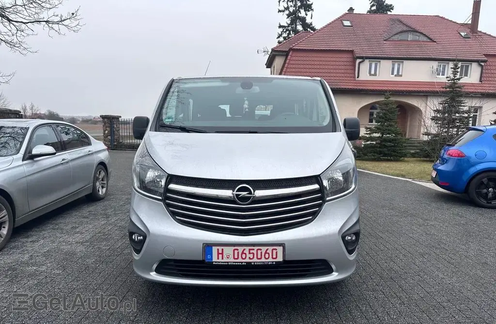 OPEL Vivaro 
