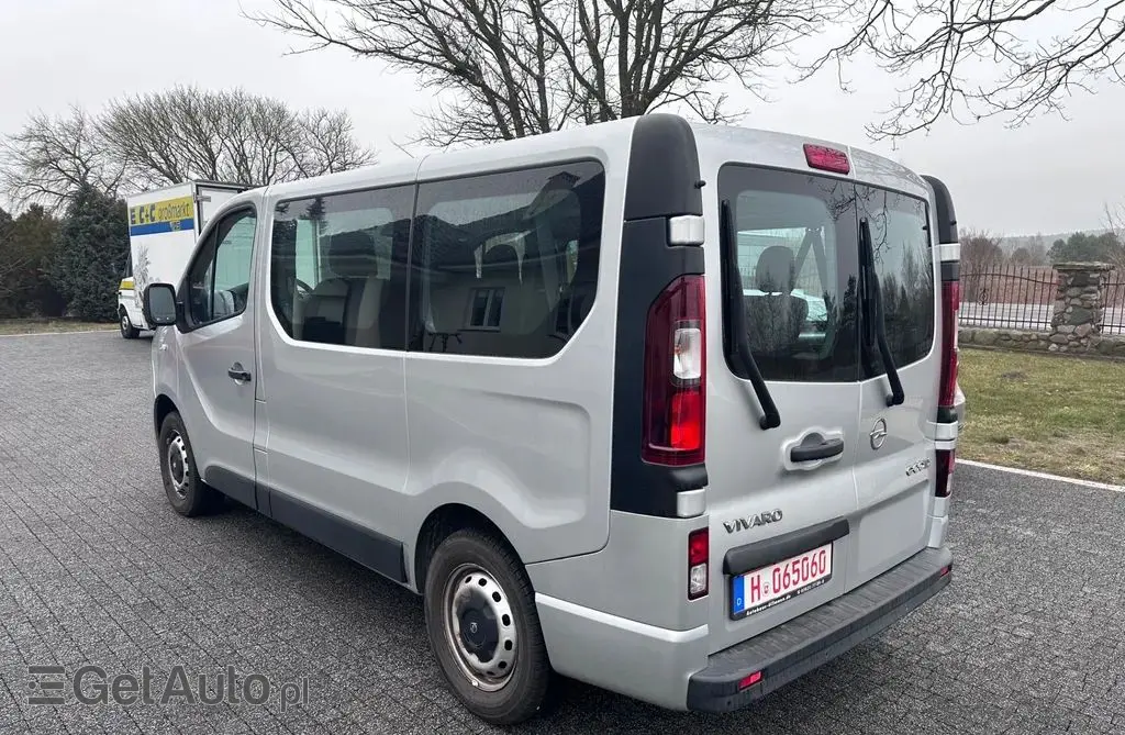 OPEL Vivaro 
